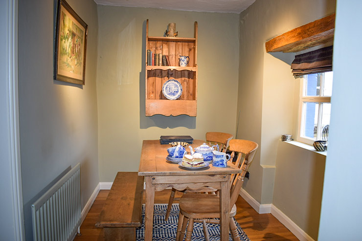 Beckside Cottage dining room